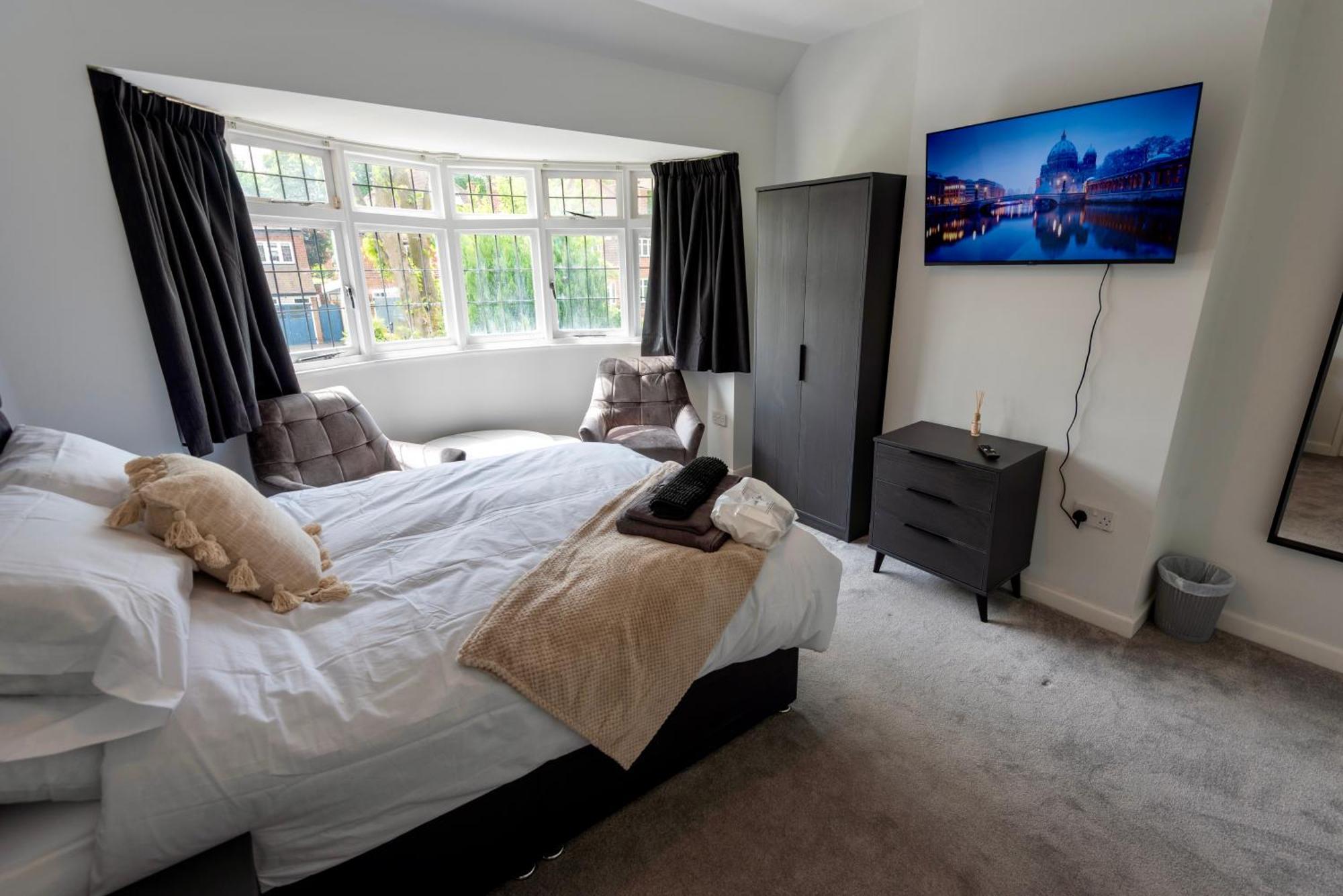Single Room In Brand New 5 Bedroom Home BW Room 2 ソリフル エクステリア 写真